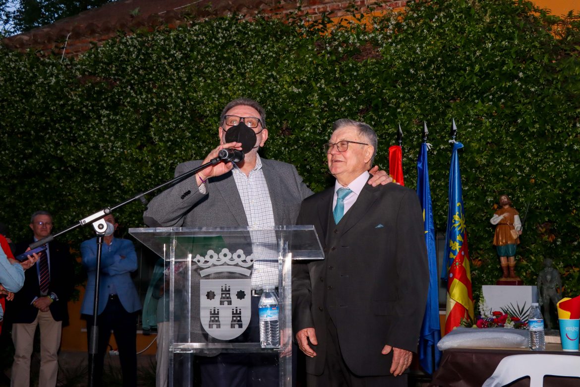 Francisco Javier Gozalvo recibe el premio Llaurador de l’Any de Torrent