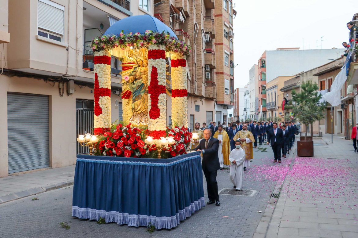 Torrent celebra la festividad de la Virgen del Rosario