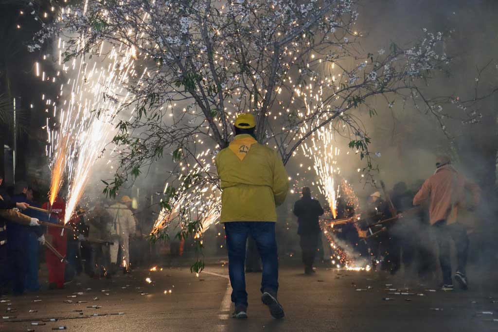 Las calles de Torrent vibran con la celebración de l’Entrà de la Flor