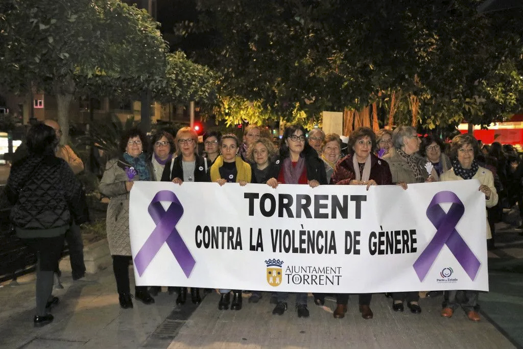 El PSOE de Torrent exige al Ayuntamiento que reconozca públicamente la Violencia de Género y organice una programación dirigida a reivindicar esta lucha.