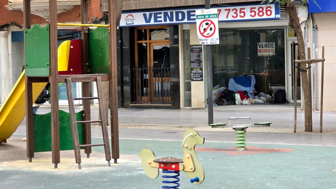 El PSOE de Torrent solicita información al gobierno PP-Vox sobre las medidas para las personas sin hogar ante las olas de frío