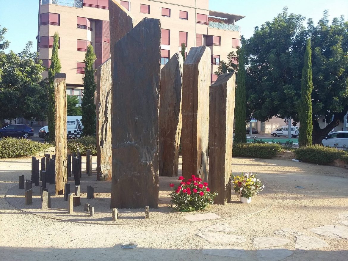 El PSOE de Torrent propone un reconocimiento institucional a las víctimas del accidente de Metro y a la ejemplar labor de sus familias en su 20 aniversario